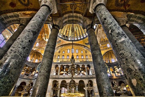 Hagia Sophia - Nhà thờ mái bát úp đồ sộ nhất thế giới | ảnh 7